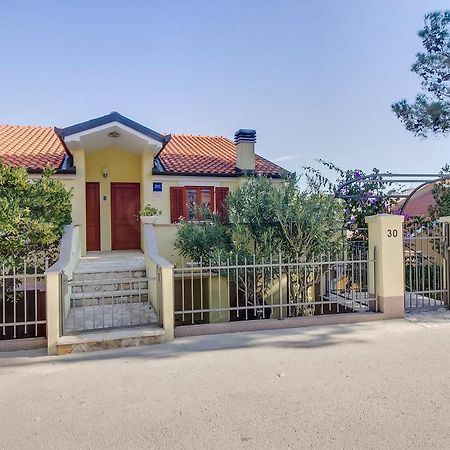 מאלי לוסיניי Adriana Apartment מראה חיצוני תמונה